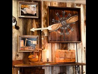 Nothing looks better than wood on light wood. Thanks some great looking barn wood. If you are lookin(..)
