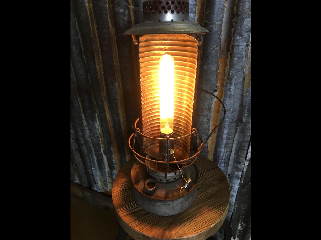 I love to make these. I always have something like this in stock. There are just so many old lantern(..)
