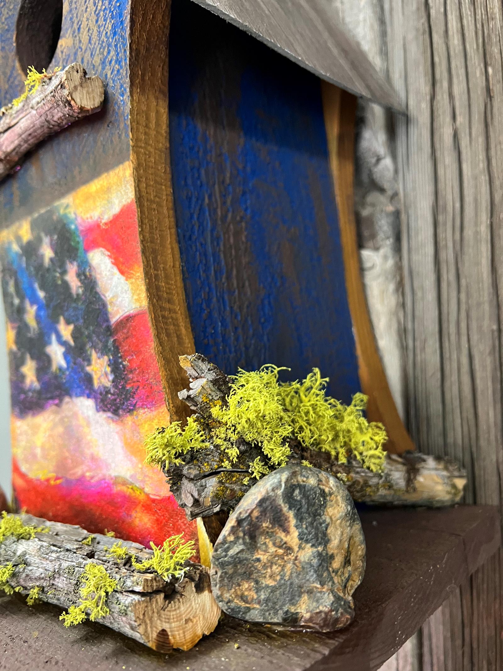 American flag birdhouse 3